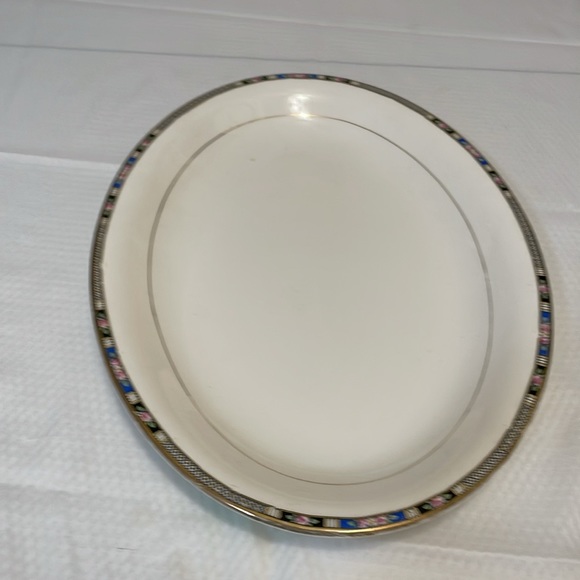 Set of two Serving Platters - Picture 7 of 14